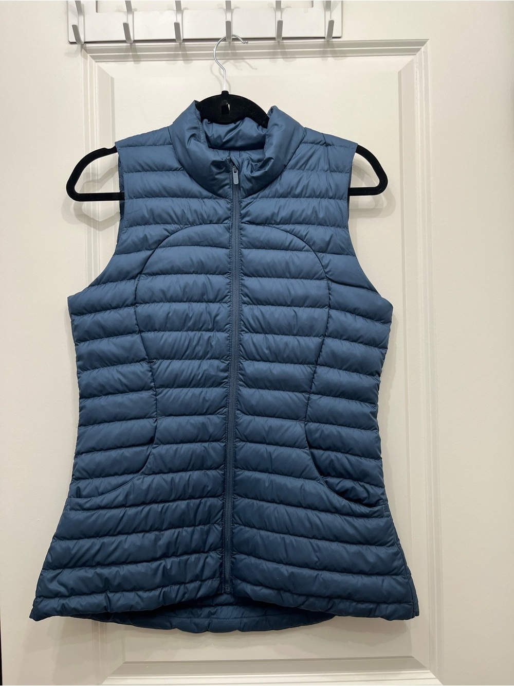 lululemon athletica Quilted Puffer Vest - Slate Blue Sz 6 in Excellent Condition